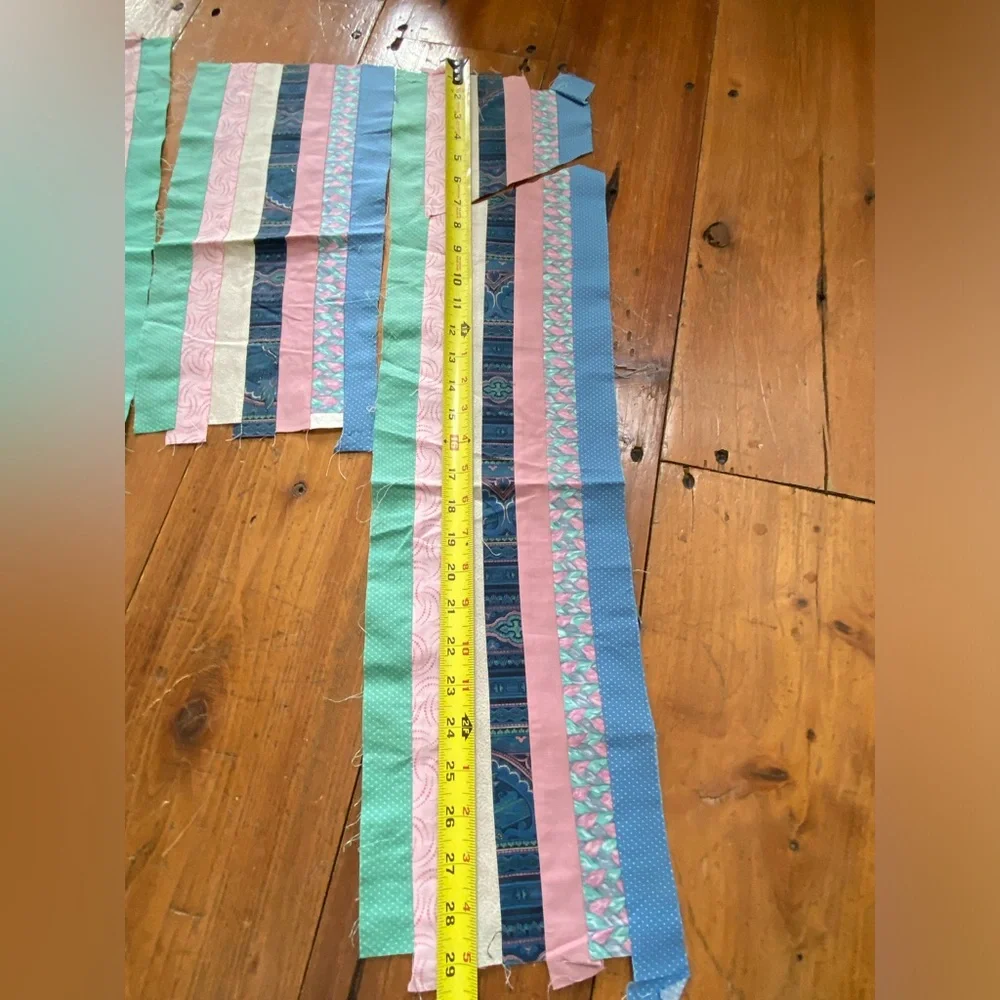 Colorful‎ Quilted Fabric Pieces Quilt Scraps
